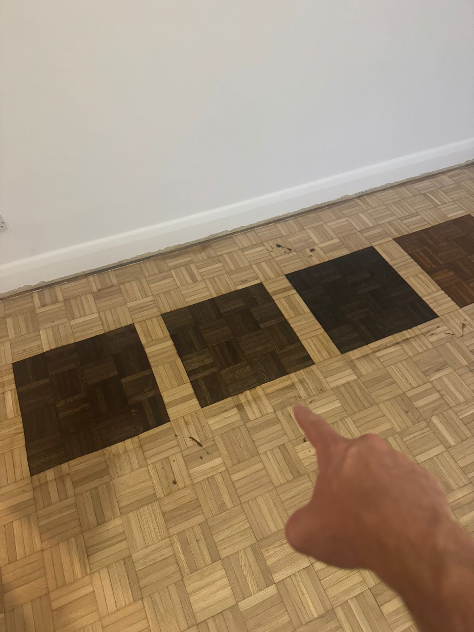 Comparison of wooden floor finish options including hardwax oil and lacquer